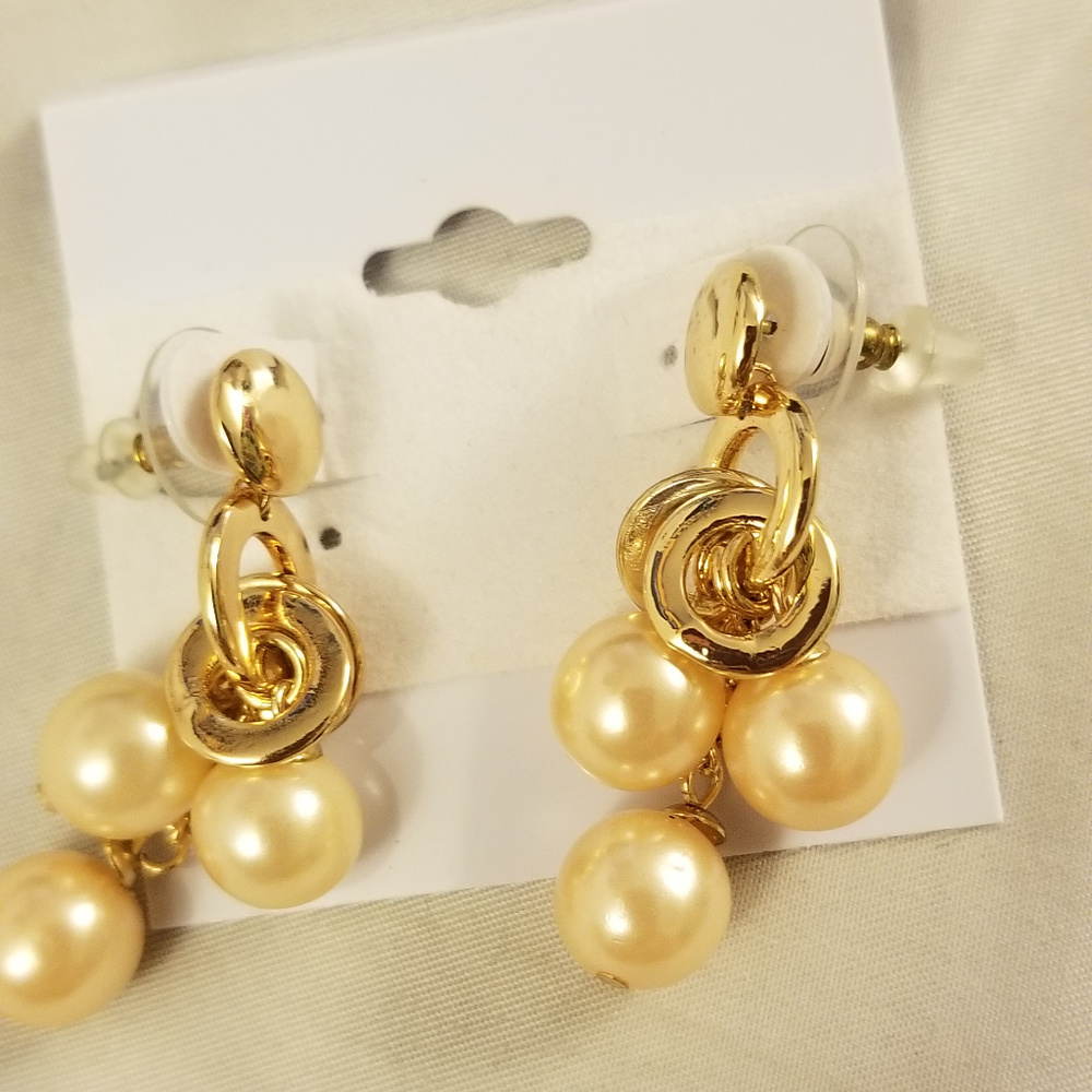 NWT Pierced Earrings Gold Filled Glass Pearls